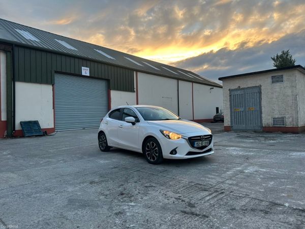 Mazda Mazda2 Hatchback, Diesel, 2015, White