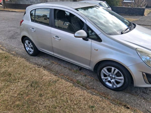 Opel Corsa Hatchback, Petrol, 2012, Silver