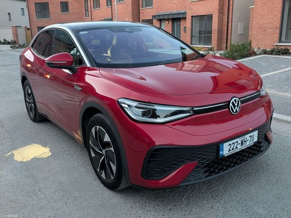 Volkswagen ID.5 Estate, Electric, 2022, Red
