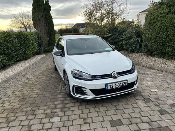 Volkswagen Golf Hatchback, Petrol Plug-in Hybrid, 2017, White