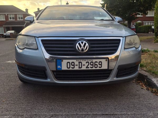 Volkswagen Passat Saloon, Diesel, 2009, Blue