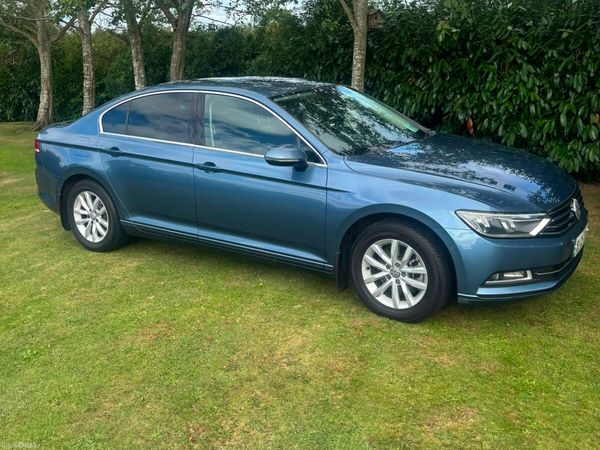 Volkswagen Passat Saloon, Diesel, 2016, Blue