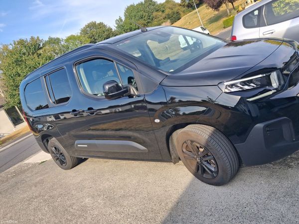 Citroen Berlingo MPV, Diesel, 2026, Black