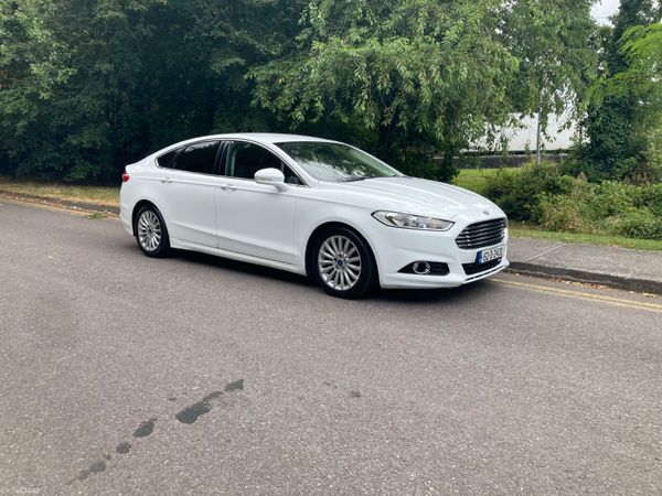 Ford Mondeo Hatchback, Diesel, 2015, White