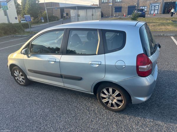 Honda Jazz Hatchback, Petrol, 2005, Blue