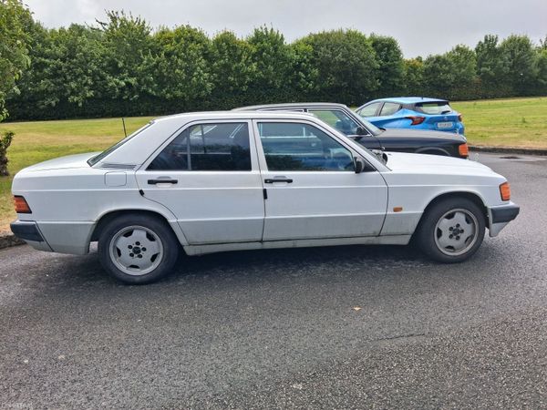Other Other Saloon, Petrol, 1991, White