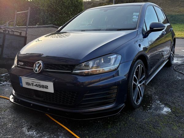 Volkswagen Golf Hatchback, Diesel, 2015, Blue