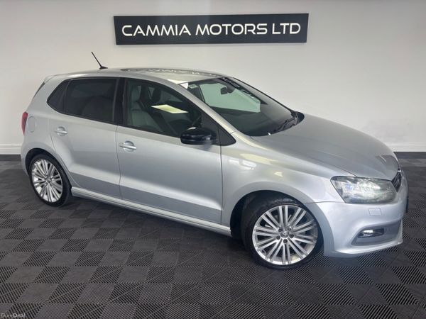 Volkswagen Polo Hatchback, Petrol, 2015, Silver