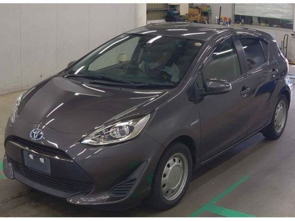 Toyota Aqua Hatchback, Petrol Hybrid, 2019, Grey