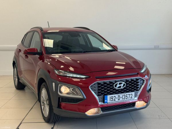Hyundai KONA MPV, Petrol, 2019, Red