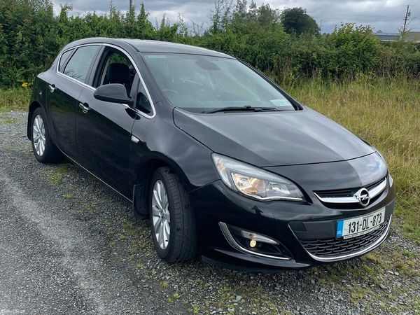 Opel Astra MPV, Diesel, 2013, Black