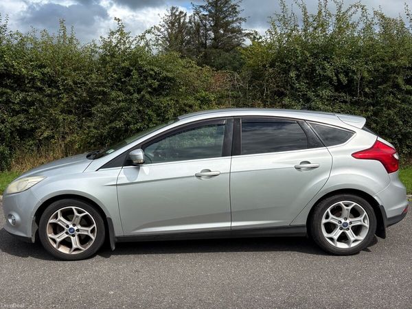 Ford Focus Hatchback, Diesel, 2011, Silver