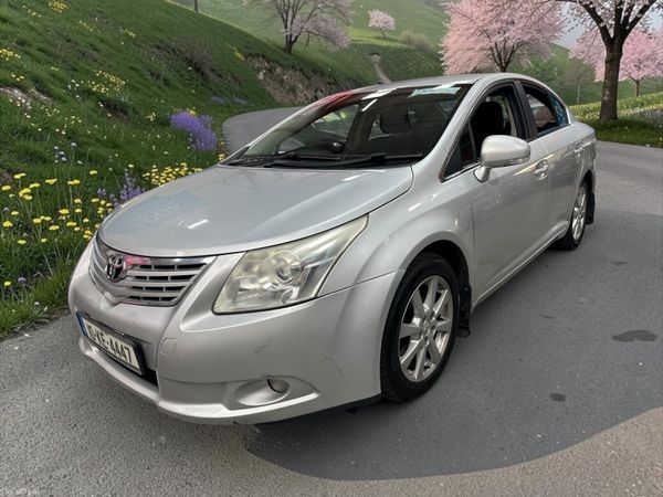 Toyota Avensis Saloon, Diesel, 2010, Silver