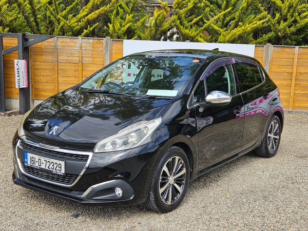 Peugeot 208 Hatchback, Petrol, 2016, Black