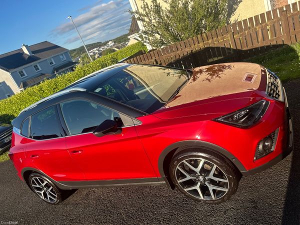 SEAT Arona SUV, Petrol, 2021, Red