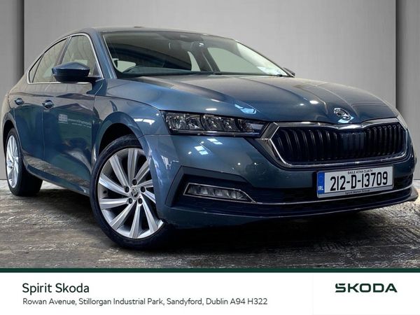 Skoda Octavia Saloon, Petrol, 2021, Grey