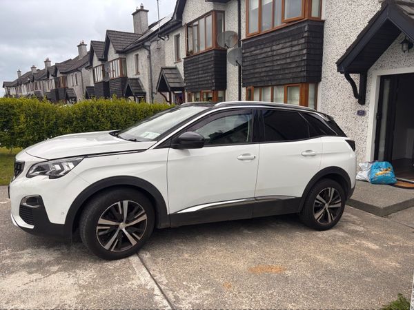 Peugeot 3008 MPV, Petrol, 2020, White