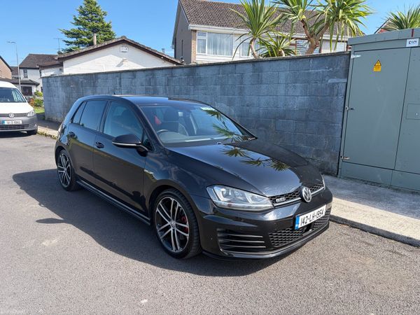 Volkswagen Golf Hatchback, Diesel, 2014, Black