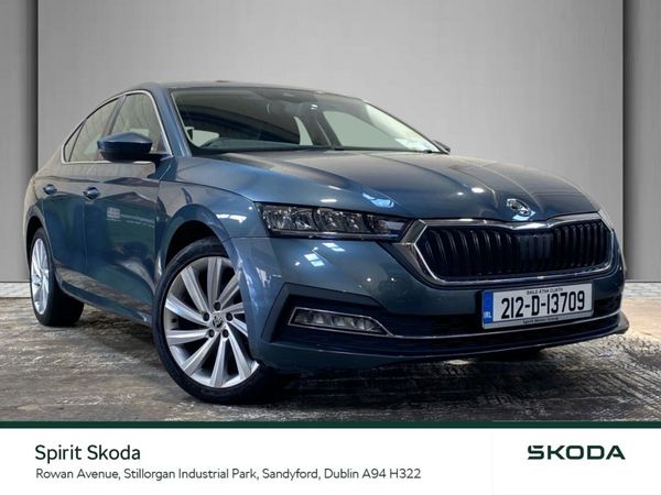 Skoda Octavia Saloon, Petrol, 2021, Grey