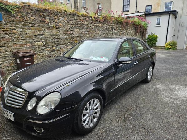 Mercedes-Benz E-Class Saloon, Petrol, 2008, Black