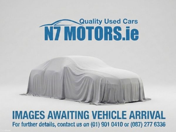 Volkswagen Polo Hatchback, Petrol, 2013, White