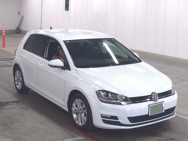 Volkswagen Golf Hatchback, Petrol, 2016, White