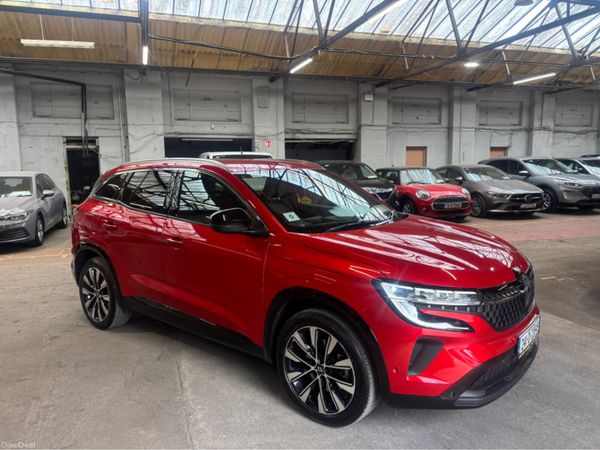 Renault Austral MPV, Petrol, 2024, Red