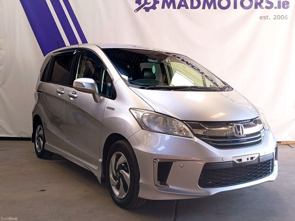 Honda Freed MPV, Petrol Hybrid, 2016, Silver