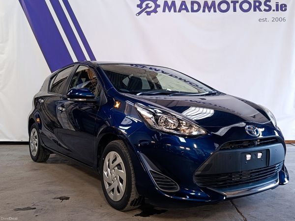 Toyota Aqua Hatchback, Petrol Hybrid, 2021, Blue