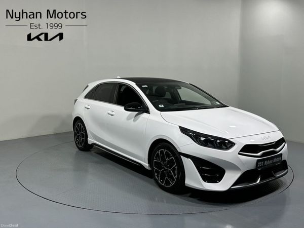 Kia Ceed Hatchback, Petrol, 2025, White