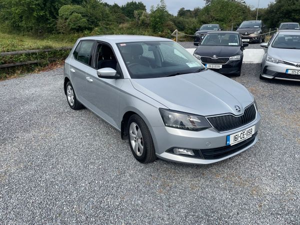 Skoda Fabia Hatchback, Petrol, 2016, Silver