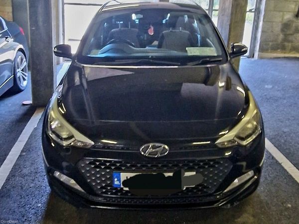 Hyundai i20 Hatchback, Petrol, 2015, Black
