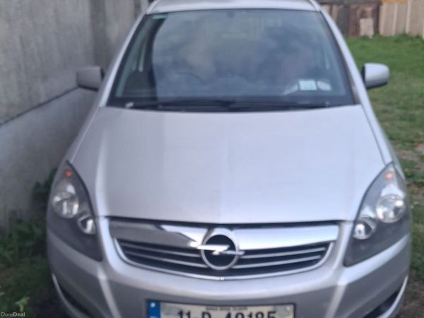 Opel Zafira MPV, Diesel, 2011, Silver