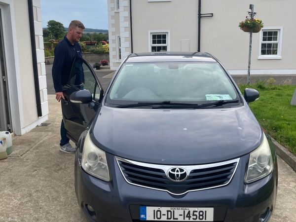 Toyota Avensis Saloon, Diesel, 2010, Blue