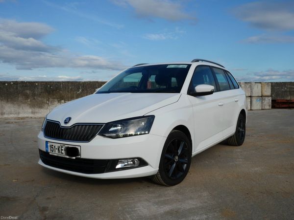 Skoda Fabia Estate, Petrol, 2015, White