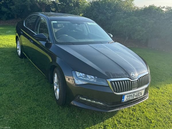 Skoda Superb Hatchback, Diesel, 2022, Black