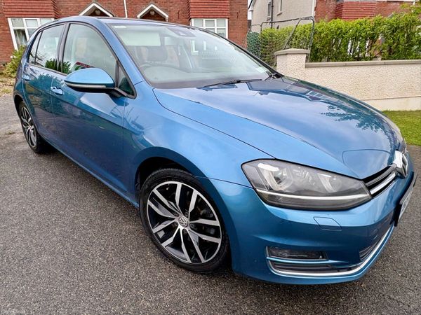 Volkswagen Golf Hatchback, Petrol, 2015, Blue