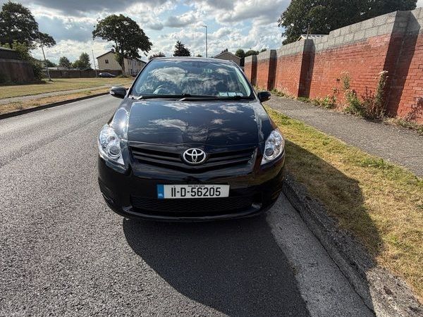 Toyota Auris Hatchback, Petrol Hybrid, 2011, Black