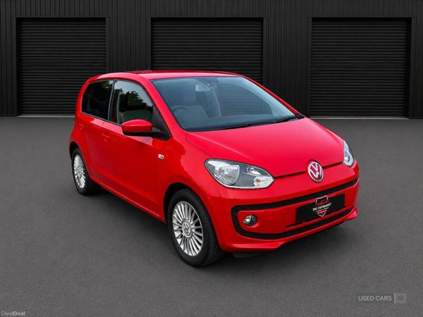 Volkswagen up! , Petrol, 2013, Red