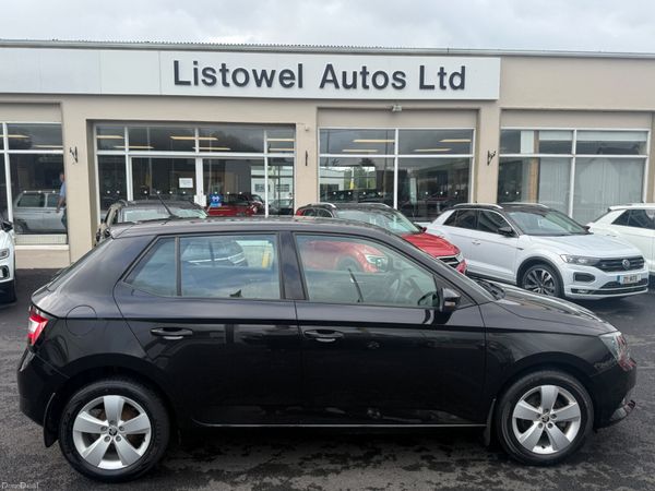 Skoda Fabia Hatchback, Petrol, 2017, Black
