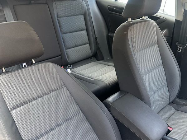 Volkswagen Golf Hatchback, Petrol, 2009, Silver