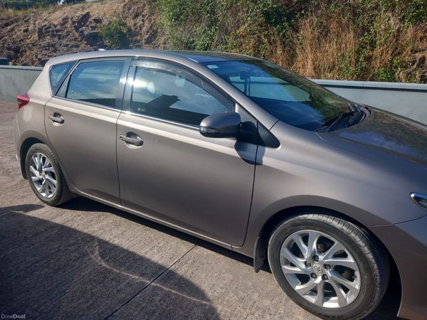 Toyota Auris MPV, Petrol, 2016, Bronze