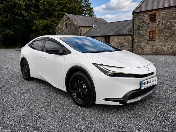 Toyota Prius Saloon, Petrol Hybrid, 2023, White