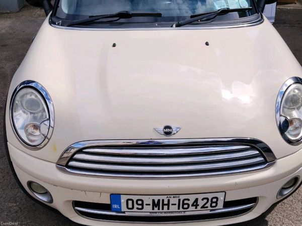 Mini Cooper Hatchback, Diesel, 2009, White