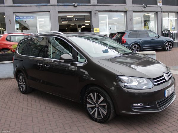 Volkswagen Sharan MPV, Diesel, 2021, Brown