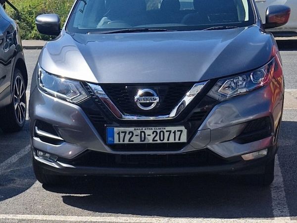 Nissan Qashqai SUV, Diesel, 2017, Grey