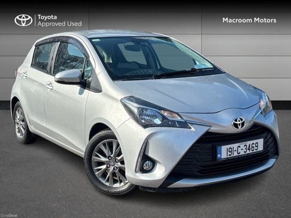 Toyota Yaris Hatchback, Petrol, 2019, Silver