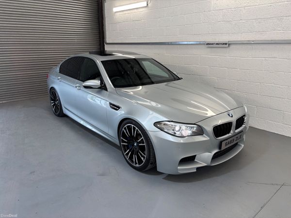 BMW M5 Saloon, Petrol, 2013, Blue
