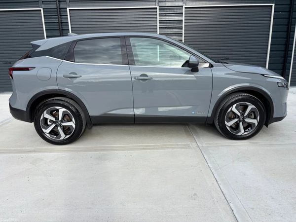 Nissan Qashqai MPV, Petrol, 2024, Grey