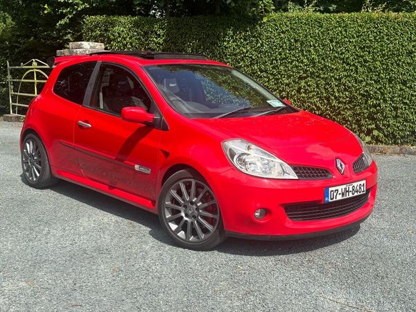 Renault Clio Hatchback, Petrol, 2007, Red